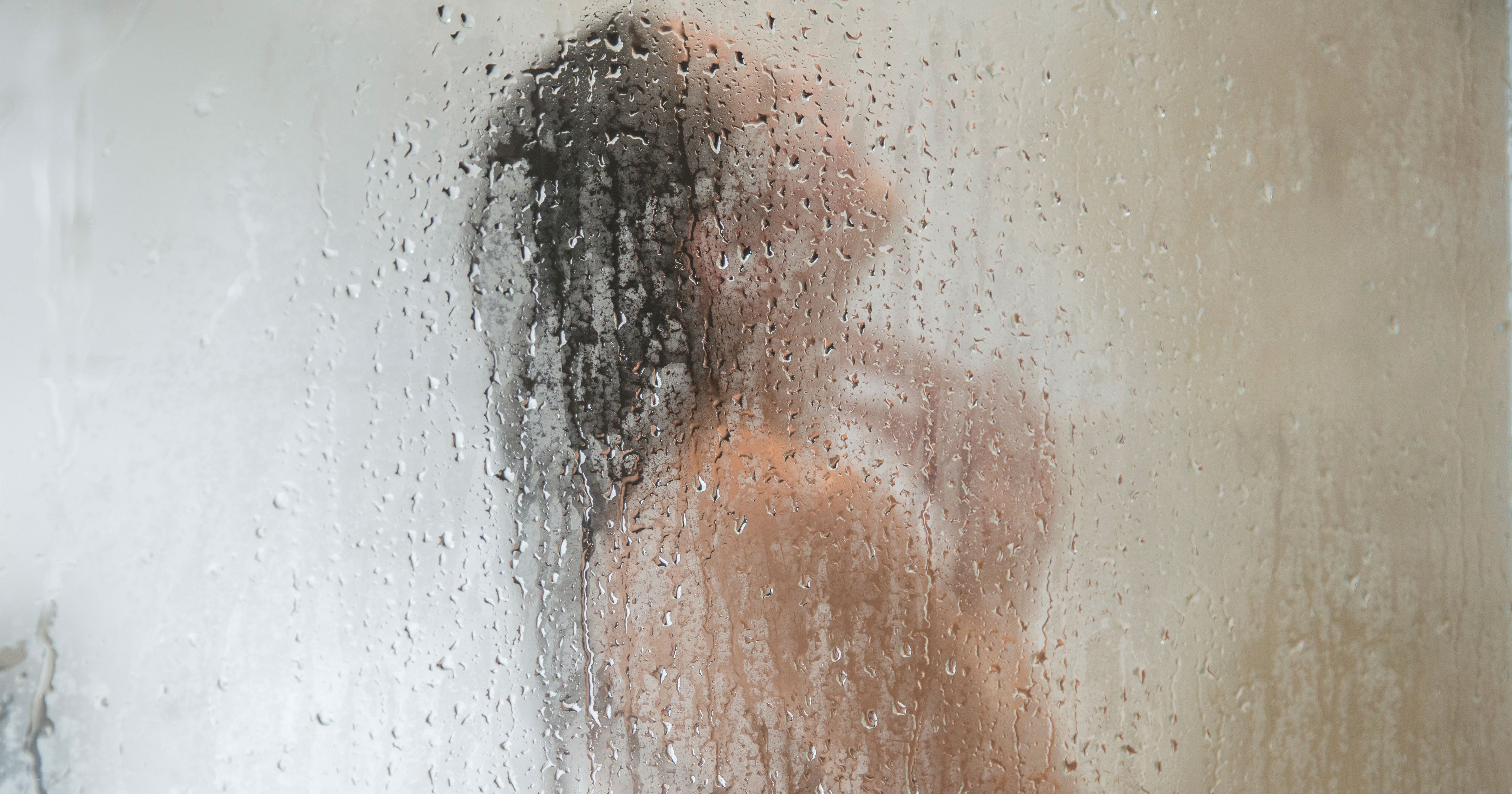 How To Masturbate In The Shower image