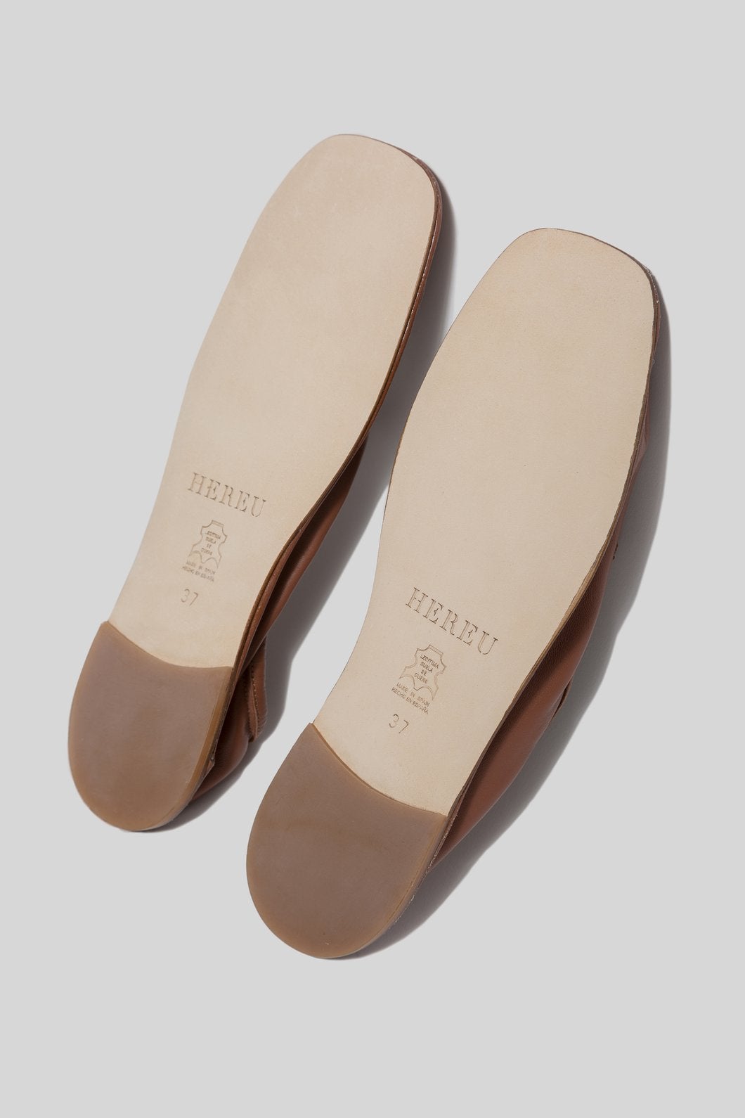 HEREU + Puntera Pleated-Toe Pump