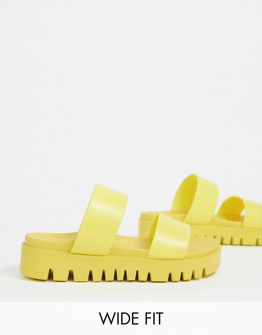 wide width jelly sandals