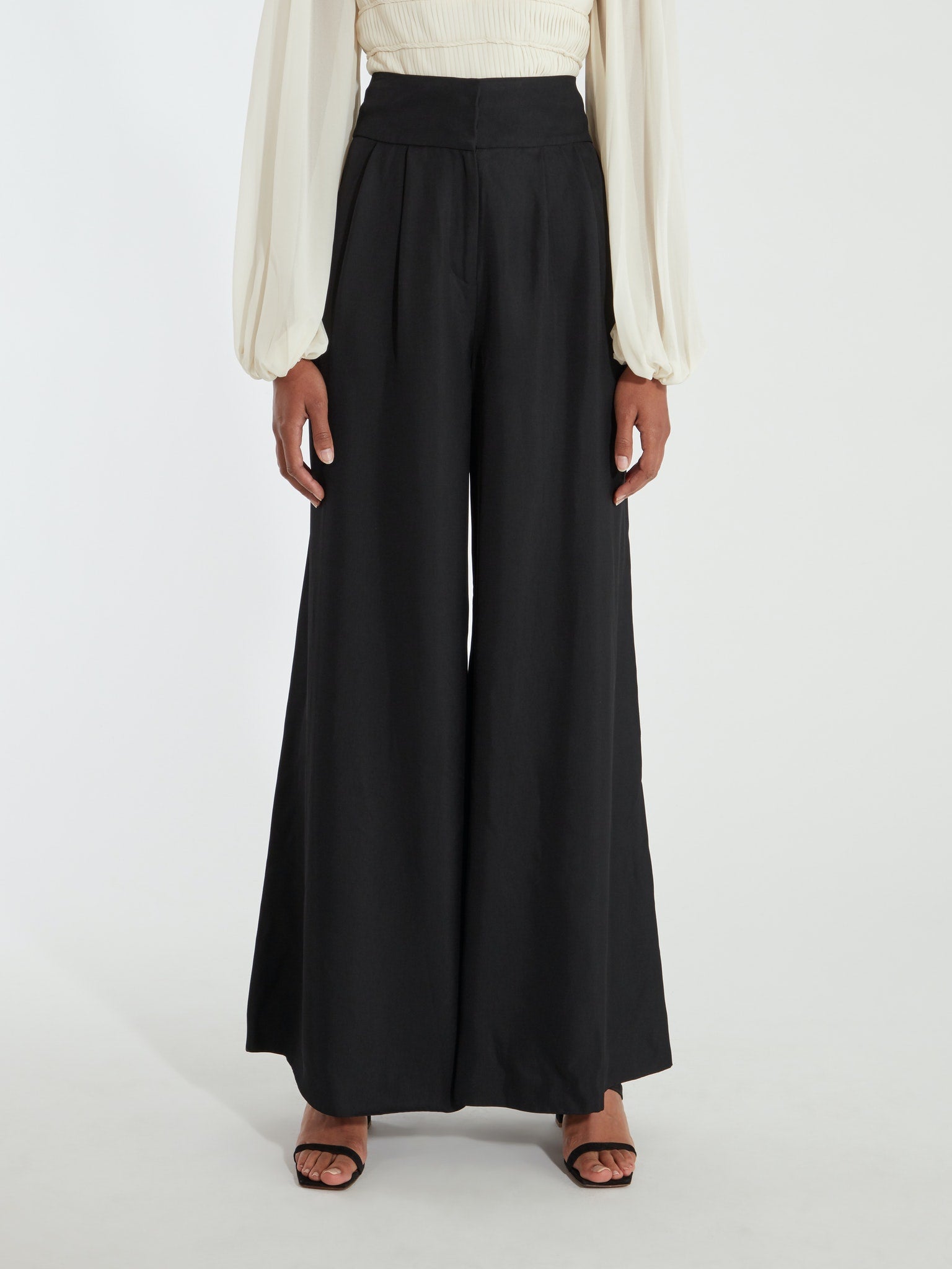 AMUR Angel Wide Leg Pant