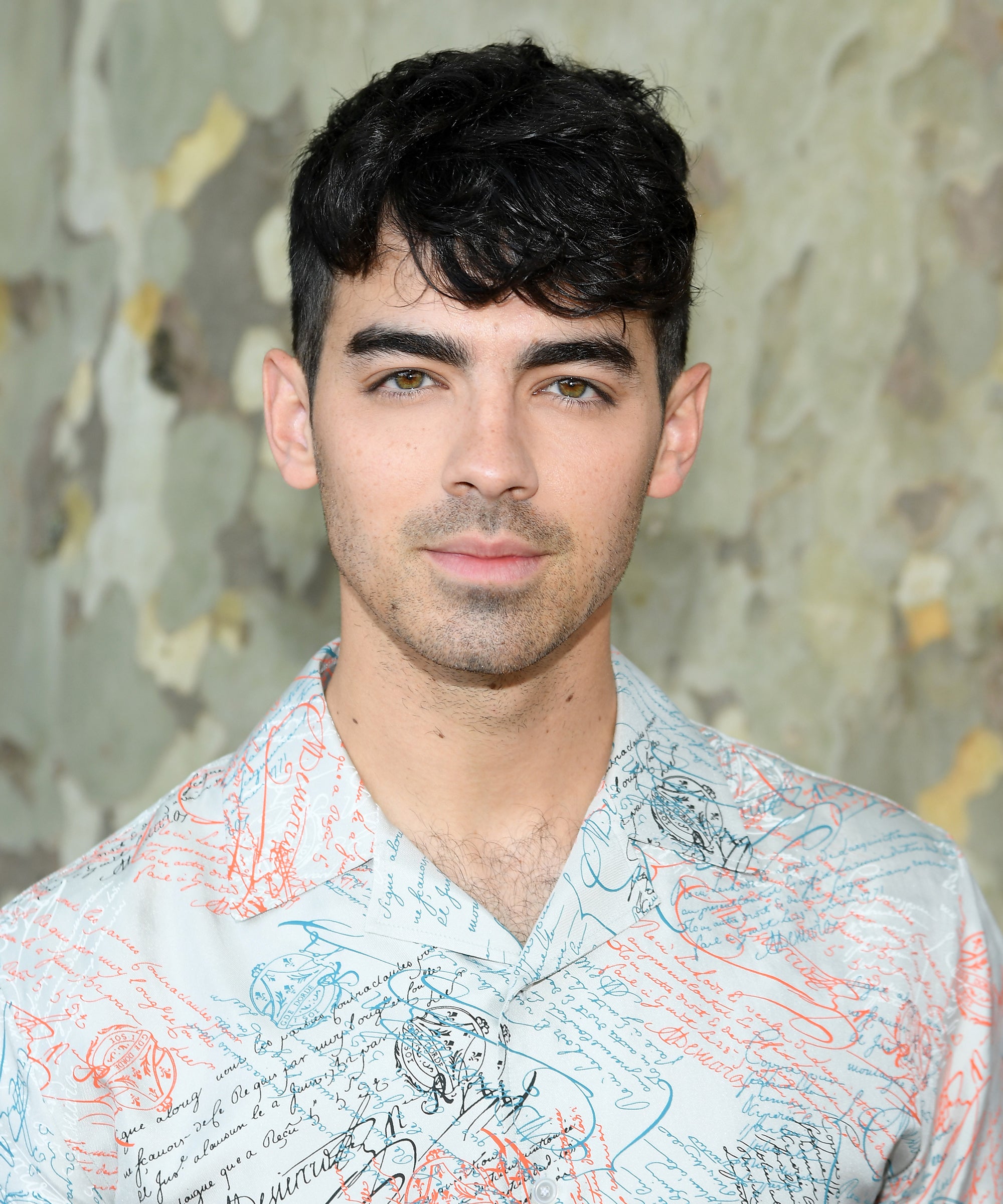 Joe Jonas Got A New Platinum Blonde Hair Color