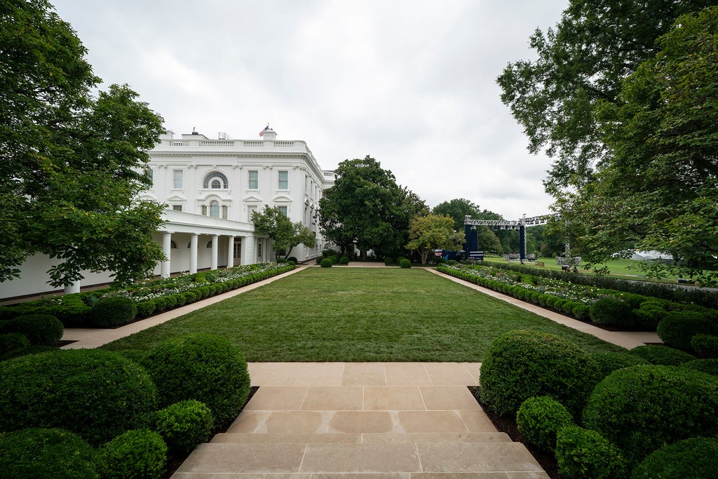 Melania Rose Garden,