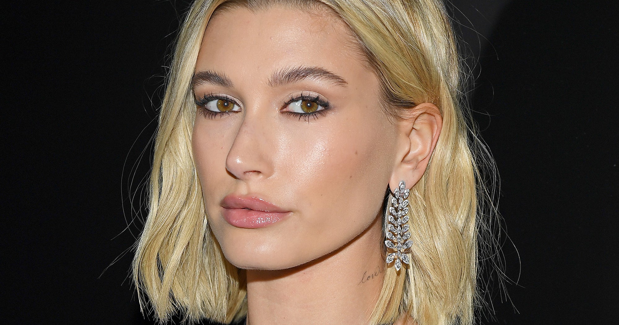 Hailey Bieber Double Cleansing To Stop Maskne