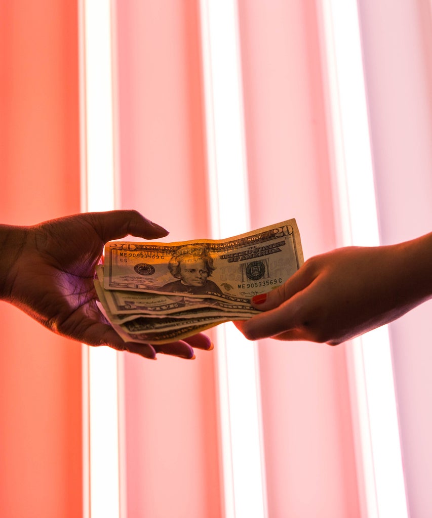 How To Help Someone Financially Without Being Rude (Or Ruining The Friendship)
