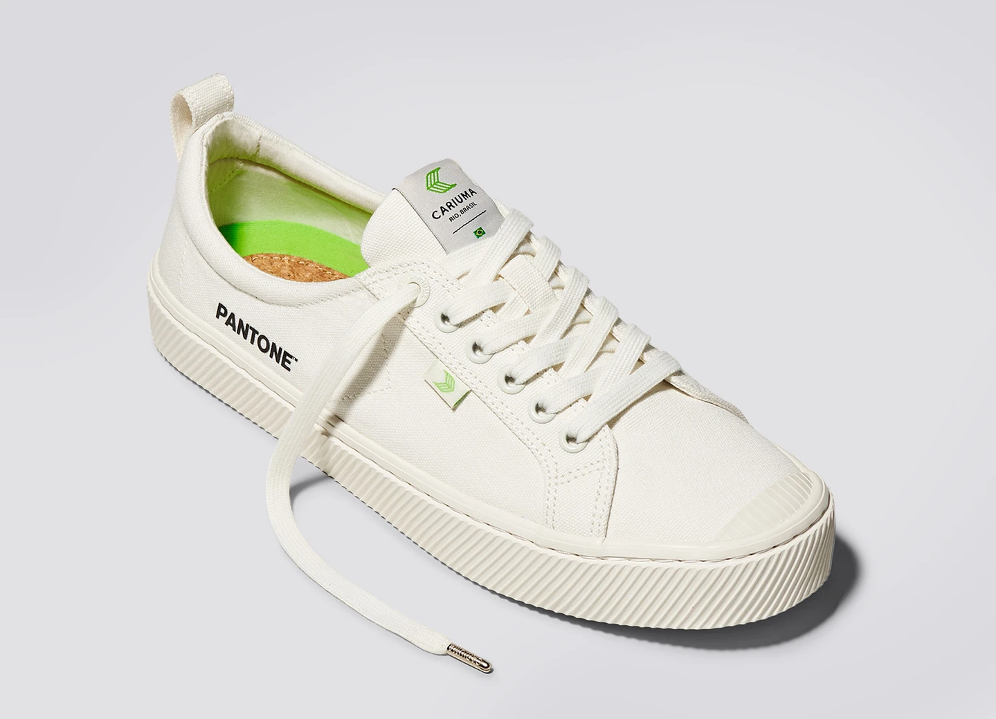 Cariuma + Pantone Snow White Canvas Sneaker